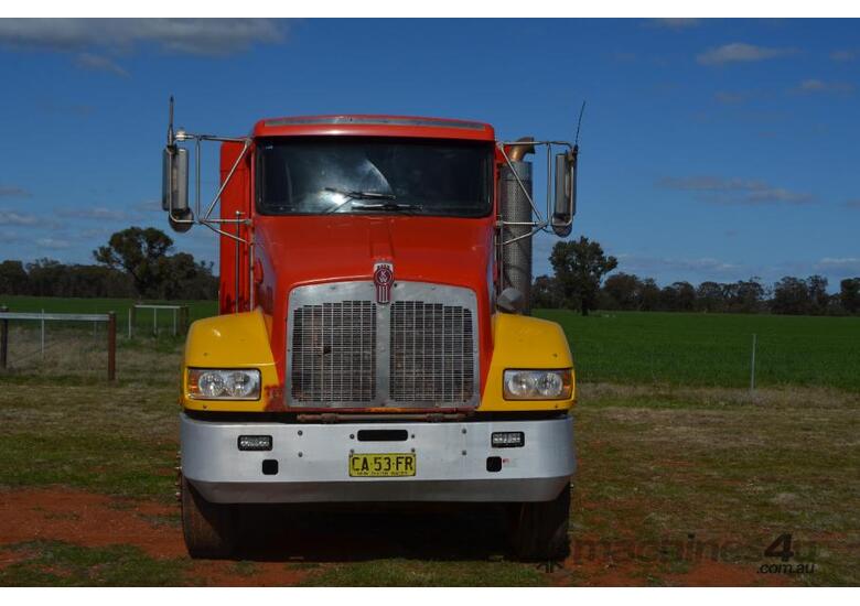 caption 2007 Kenworth T350