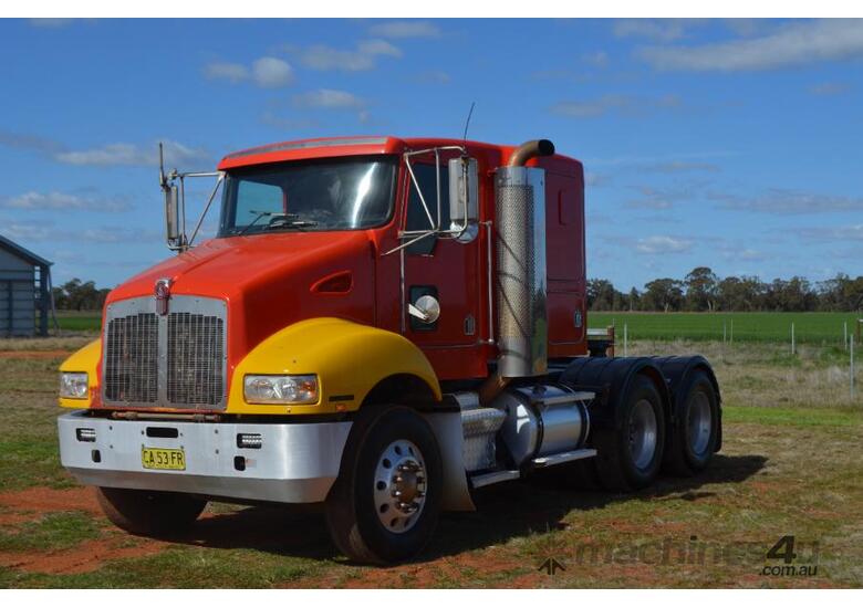 caption 2007 Kenworth T350