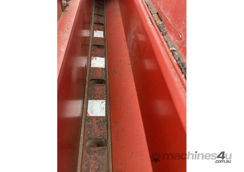 Massey Ferguson MF56 Combine 24 row