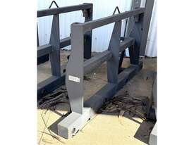 4 PRONG HAY SPEAR, AUS HITCH  - picture0' - Click to enlarge