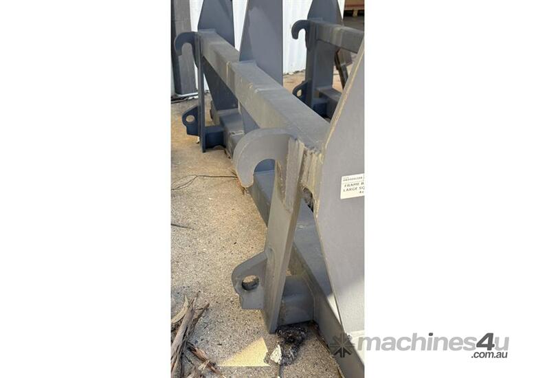 caption 4 PRONG HAY SPEAR, AUS HITCH