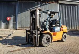 2002 Toyota 02-7FG35 3.5T Forklift