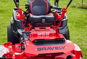 Gravely   Pro-Turn 352