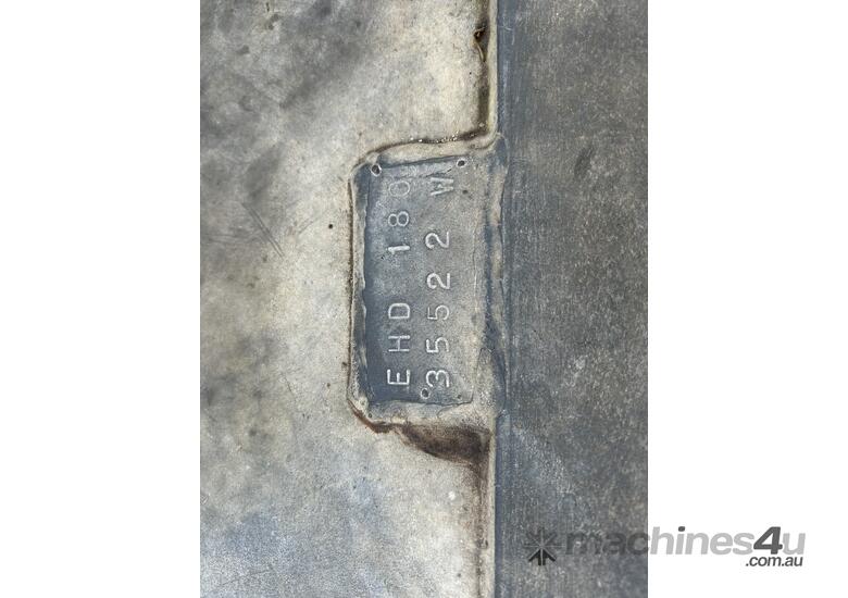 Howard 6 Foot Slasher