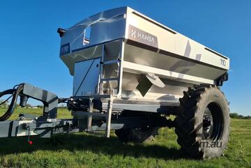 Hansa   T10 Trailing Spreader