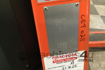 2018 Toyota HHL100 Electric Pallet Jack 2018 Toyota HHL100 Electric Pallet Jack