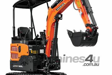 DEVELON DX19Z with quick hitch plus Buckets