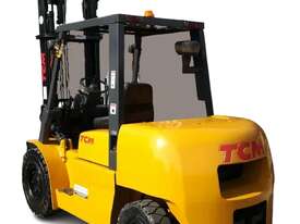 2014 TCM 2.5T Container Mast 4.8m L/H Diesel - picture1' - Click to enlarge