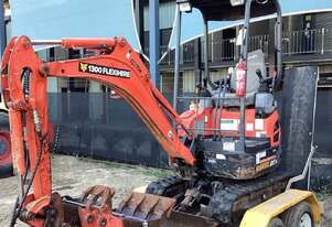 Kubota U17 Mini Excavator & Trailer Package