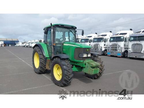 John Deere 6120