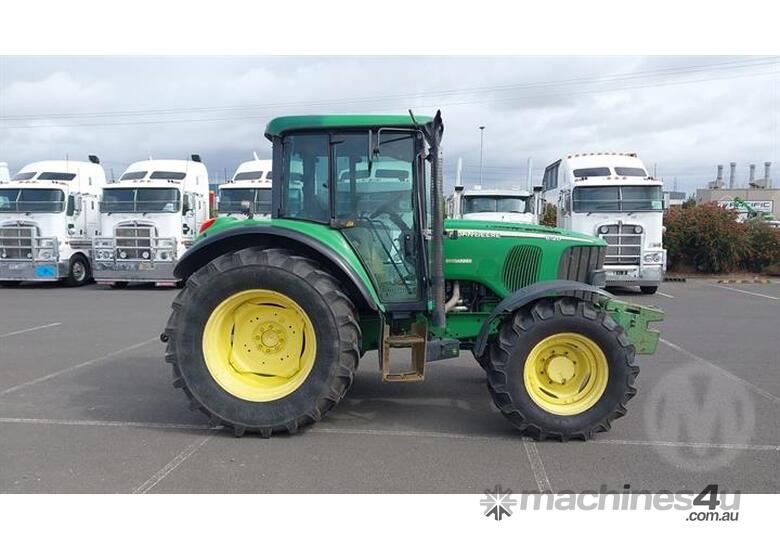 John Deere 6120