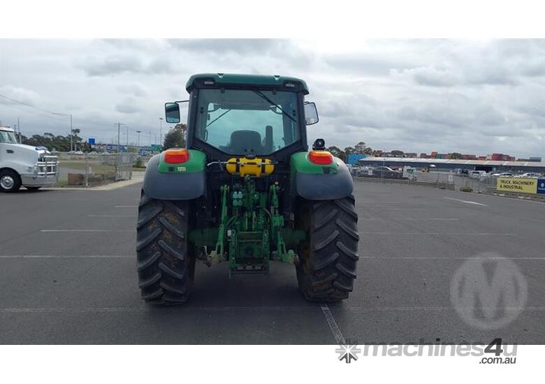 John Deere 6120