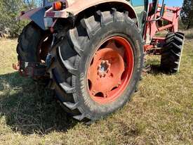 Kubota M125 Tractor - picture1' - Click to enlarge