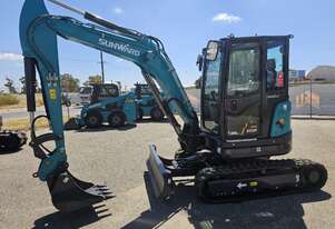 Sunward   3.5T Excavator
