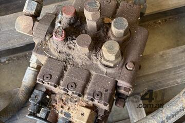 Assorted Hydraulic Valves