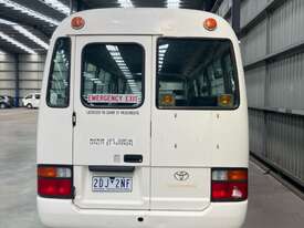 2000 Toyota Coaster Bus - picture0' - Click to enlarge