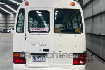 Toyota 2000   Coaster Bus