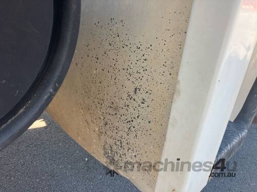 2006 Isuzu FVY1400 Long Crane Truck (Table Top)