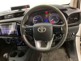 2016 Toyota Hilux Cab Chassis Dual Cab - picture2' - Click to enlarge