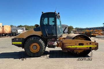 2009 Volvo SD-116DX Articulated Smooth Drum Roller