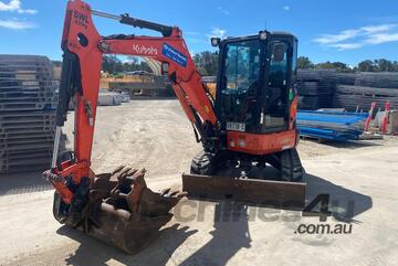 Kubota 2020   U35-4