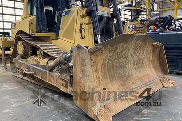 Caterpillar 2012 CAT D8T with 9,478 hours