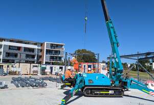 Maeda Mini Crawler Crane