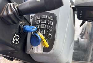 2013 New Holland T5040 Tractor