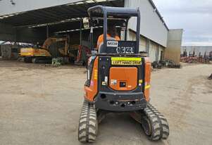 2022 HITACHI ZX33U-5 3.4T EXCAVATOR (M939) WITH HITCH, BUCKETS, CIVIL SPEC AND LOW 930 HOURS