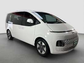 2021 Hyundai STARIA Diesel - picture1' - Click to enlarge