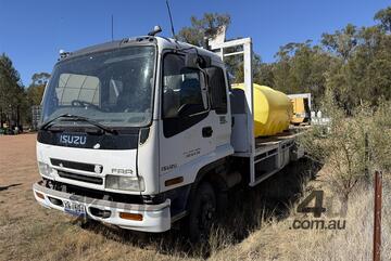 Isuzu 2006   F3 FRD500 Truck