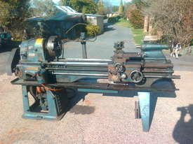 Demco Industrial Metalwork Lathe - picture1' - Click to enlarge