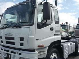 2009 ISUZU GIGA CXY Prime Mover - picture0' - Click to enlarge