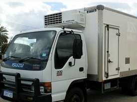 2004 ISUZU NPR 300 Refrigerated - picture0' - Click to enlarge