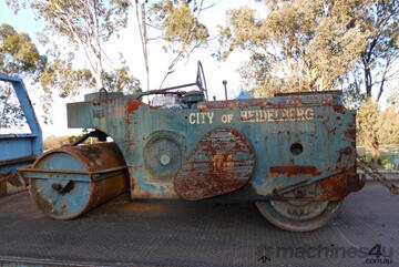 cricket pitch roller , auto/roller diesel cricket pitch roller , auto/roller diesel