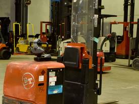 2007 BT-TOYOTA OSE120CB  Order picker - picture1' - Click to enlarge