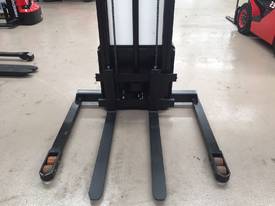 New hangcha Pallet Trucks for sale - HC 1.0T Range - picture2' - Click to enlarge