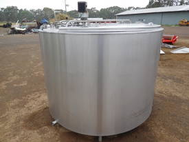 STAINLESS STEEL TANK, MILK VAT 2800 LT - picture0' - Click to enlarge