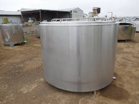 STAINLESS STEEL TANK, MILK VAT 2800 LT - picture1' - Click to enlarge