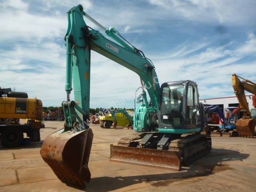 Kobelco SK135SR-2 Excavator
