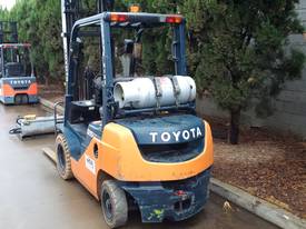 TOYOTA 2.5 TON 8 SERIES 32-8FG25 6M LIFT HEIGHT  - picture1' - Click to enlarge