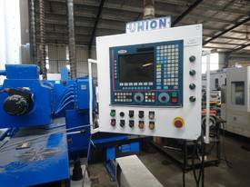Union CNC horizontal borer - picture2' - Click to enlarge