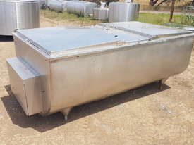STAINLESS STEEL TANK, MILK VAT 1760 LT - picture0' - Click to enlarge