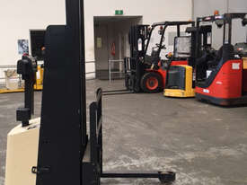 Crown Walkie Stacker - Price Reduced! - picture2' - Click to enlarge