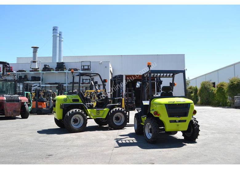 caption Rough Terrain Forklift TH-120-350 All Wheel Drive