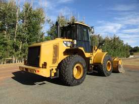 Caterpillar 950H Loader/Tool Carrier Loader - picture2' - Click to enlarge