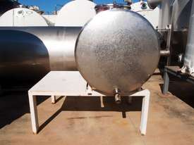 Stainless Steel Storage Tank (Horizontal), Capacity: 800Lt - picture1' - Click to enlarge
