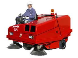 RCM Duemila Rider Vacuum Sweeper - picture0' - Click to enlarge