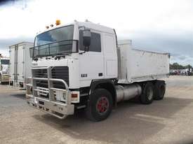 Volvo F12 - picture2' - Click to enlarge
