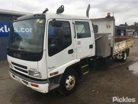 2005 Isuzu FRR550 - picture2' - Click to enlarge
